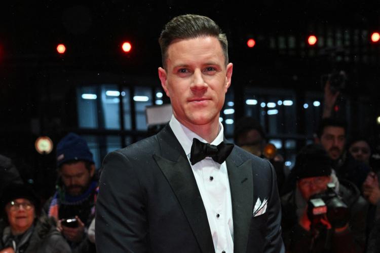 特尔施特根, 而非自己开 特尔施特根, 而非自己开